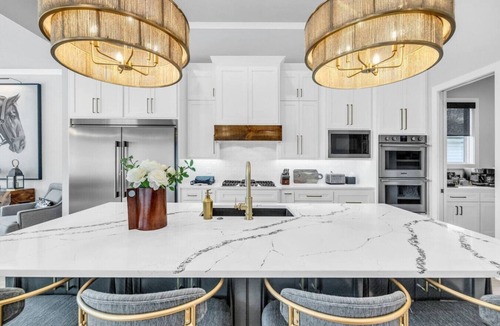 Tulsa House | Lux 5BD Stonefront Tulsa | Near Gathering Place