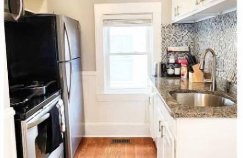 The Port Apartment | Luxe apartment at MIT/Harvard with FREE parking