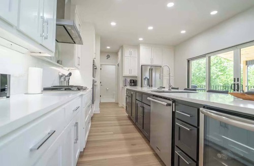 Rogers Apartment | Luxe Lakefront Retreat w/Hot Tub & Game Room