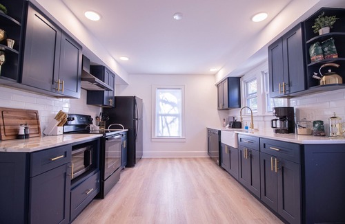 Kerhonkson Villa | Luxe Mountain Getaway, Fire Pit,Arcade, Hot Tub, Near Lake Minnewaska