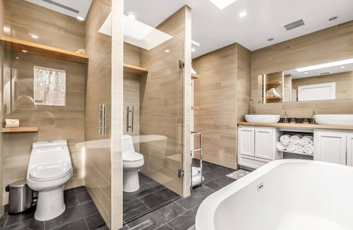 Shelton House | Luxe New England Retreat