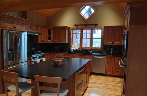 Northfield House | Luxurious Entire Vermont Farmhouse On A Working Farm