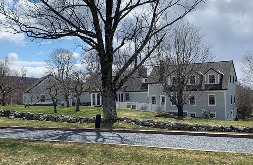 Springfield House | Luxurious, modern 6BR home on 436 acres, stunning views, hiking, near skiing