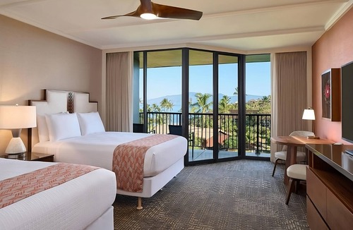Kaanapali Hotel | Luxurious Resort in The Heart of Maui! 3 Units, Steps to Honokowai Beach Park