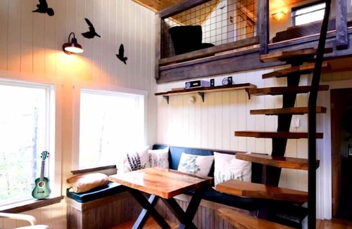 Springvale Cabin | Luxurious Tree House with Hot Tub and Firepit, Perched over Littlefield Pond, Perfect for a Relaxing Weekend Getaway near Portland, Maine