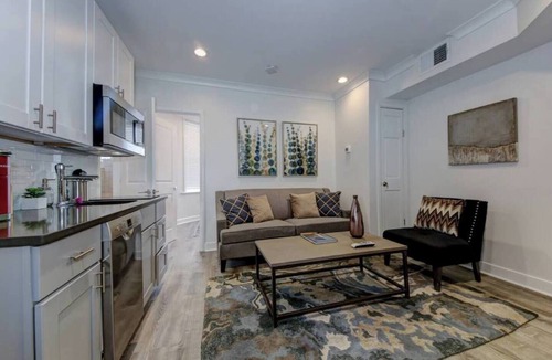 Dupont Circle Bed & Breakfast | Luxury 1BR Suite 6 Dupont/Kalorama