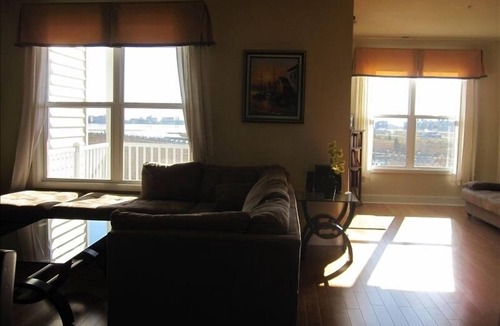 West Ocean City House | LUXURY BAYHOUSE WITH PRIVATE DECKS IN SEMI-PRIVATE COMMUNITY