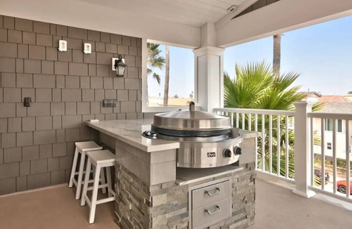 Oxnard Shores House | Luxury Beachfront Oasis w/Channel Island Views