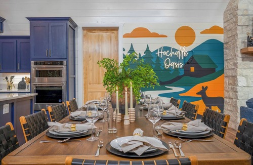 Hochatown Cabin | Luxury Broken Bow Cabin | Private Pool, Pickleball & Mini Golf | Sleeps 16