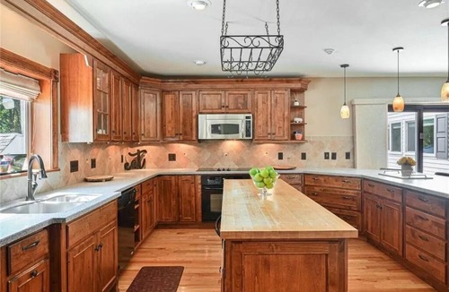 New Paltz House | Luxury Escape: Pool & FirePit & Game Room in a Gorgeous Countryside Getaway
