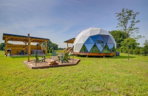 Butler Apartment | Luxury Glamping Dome w/Private Hot Tub in Butler