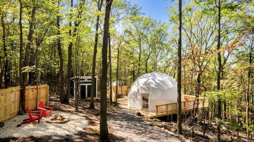 Capon Bridge Other | Luxury Glamping Domes & Chalet with Hot Tubs and Mountain Views in Augusta, WV
