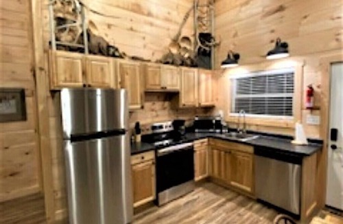 Christian County House | Luxury Lodge in the Wilderness
