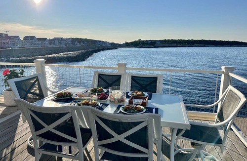 Minot House | Luxury Minot Oceanfront Dog Friendly Hot Tub 5BR Families & Groups