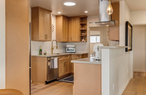 Morro Bay House | Luxury Morro Bay Escape Walk to Dining, Boardwalk & Waterfront 3 Day stay
