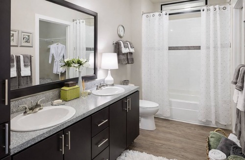 Wexford Apartment | Luxury NFL Draft Stay- 1BR Designer Apartment -20–25 Min to Downtown Pittsburgh
