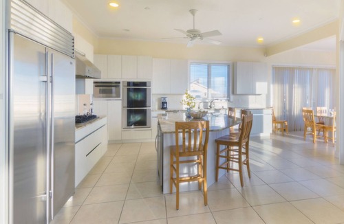West Hampton Dunes House | Luxury Oceanfront 8-BR House Pool & Hot Tub Facing the Ocean - Last Min Deals!