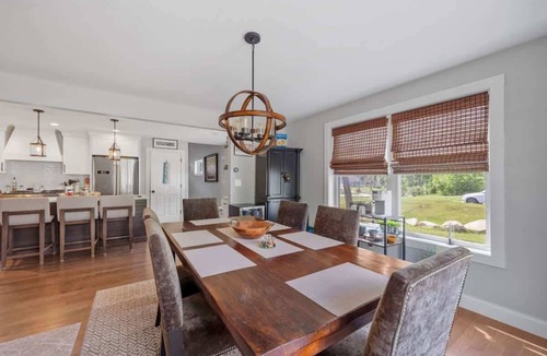 Barrington House | Luxury Stay – Chef’s Kitchen & Entertainment Space