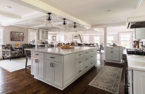 North Haven House | Luxury Stay in an Expansive Historical Home