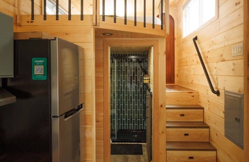 North Woodstock Cabin | Luxury Tiny Home Getaway- IRIS Home