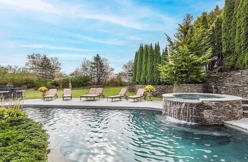 Water Mill House | Luxury Water Mill Estate | Pool, Tennis & Spa Retr