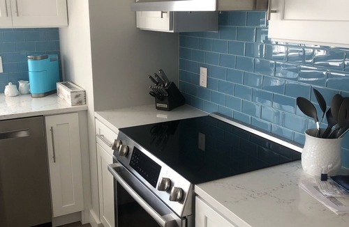 Shoreby Hill Condo | Luxury Waterfront Condo in downtown Jamestown