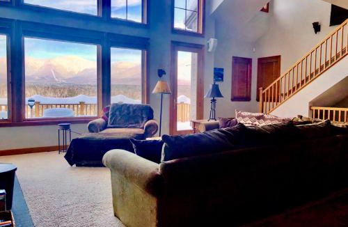 Carroll House | M1 Luxury home a short walk from the Mount Washington Hotel AC heated floor stunning views