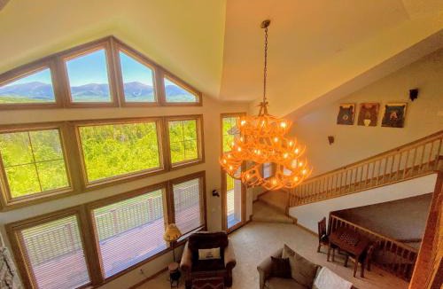 Carroll House | M1 Luxury home a short walk from the Mount Washington Hotel AC heated floor stunning views