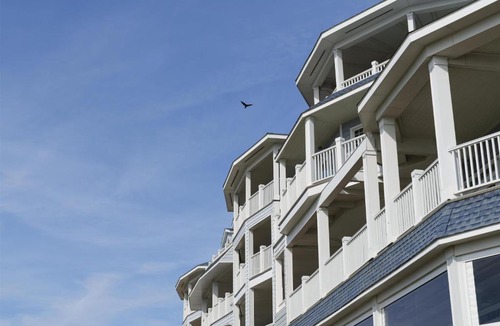 Madison Center Hotel | Madison Beach Hotel, Curio Collection by Hilton