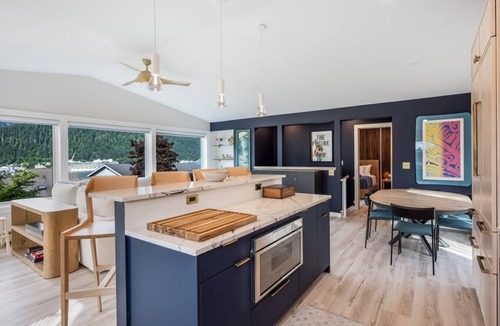 West Juneau House | Magical Mountain Retreat