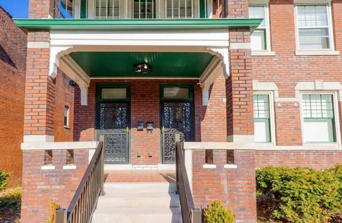 Shaw House | Magnolia on the Park Spacious 4BR ABODEbucks