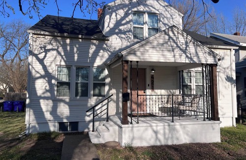 Lindsborg House | Main Street Stay