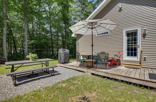 Augusta House | Maine Cottage w/Dock & Kayaks, Near Augusta!
