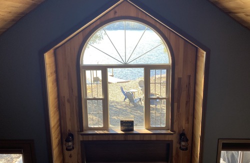 Lincoln House | Maine Lakeside Retreat