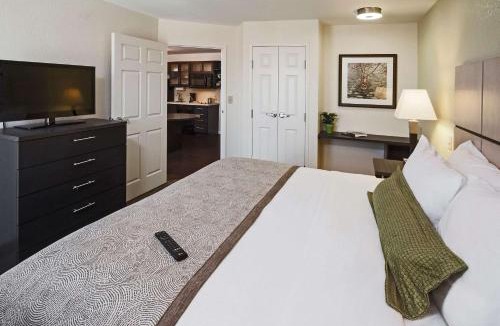 Overland Park Hotel | MainStay Suites- Kansas City Overland Park
