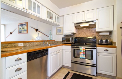 Makaha Apartment | MAKAHA CONDO NEAR BEACH/GOLF