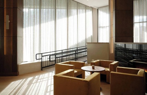White Plains Hotel | Make Your Trip More Enjoyable! 2 Posh Units, Near Presser Park, Pet-Friendly