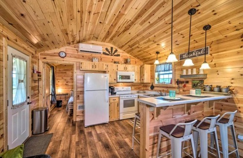 Mammoth Cave Cabin | Mammoth Cave Cabin Rentals 1 - 12.8 miles from Mammoth Cave National Park