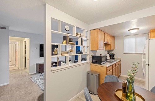 Maple Heights Apartment | Maple Heights Haven - Unit 4