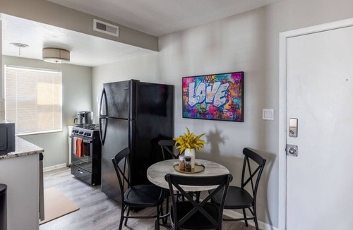Maple Heights Apartment | Maple Heights Oasis - Libby Unit 5