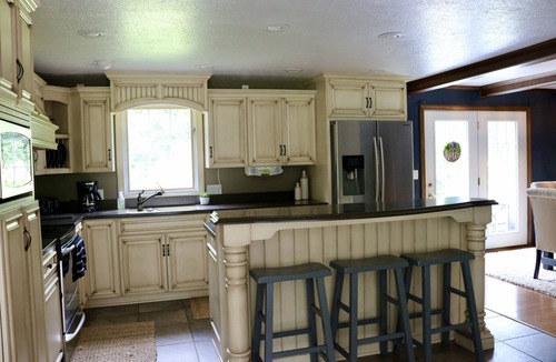 Millersburg House | Maple Street Hideaway -Berlin- Walk into town to eat and shop