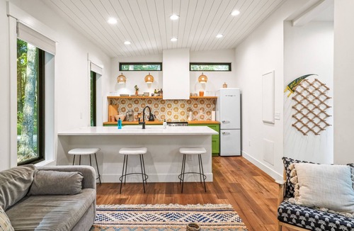 New Plymouth Cabin | Maren's Hideaway | Hocking Hills, Modern, 40 Acres