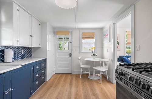Waterford Hotel | Marina Bay Cottages