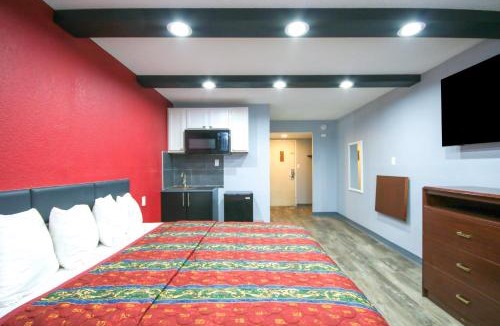 Marshall Hotel | Marshall Lodge By OYO Hwy 65