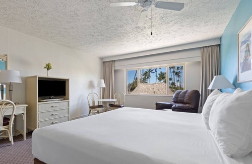 Kahului Hotel | Maui Getaway! Harbor Vistas, Pool, Near Maui Tropical Plantation