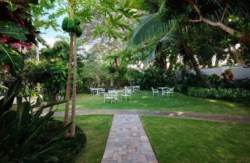 Wailuku House | Mele Suite - Private Patio Retreat | ADA Compliant