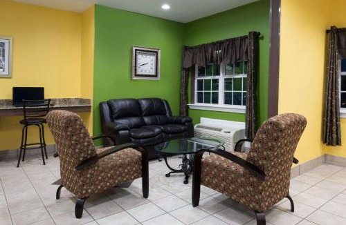 Rogers Hotel | Microtel Inn by Wyndham Rogers