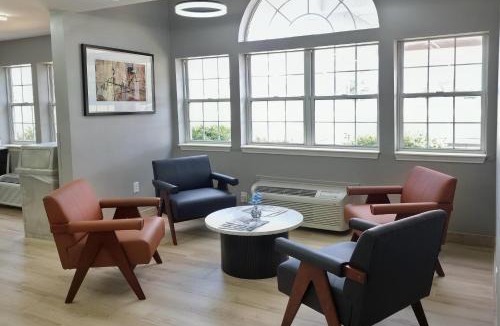 Verdigris Hotel | Microtel Inn & Suites Claremore Route 66