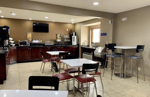 South Charleston Hotel | Microtel Inn & Suites by Wyndham Charleston WV