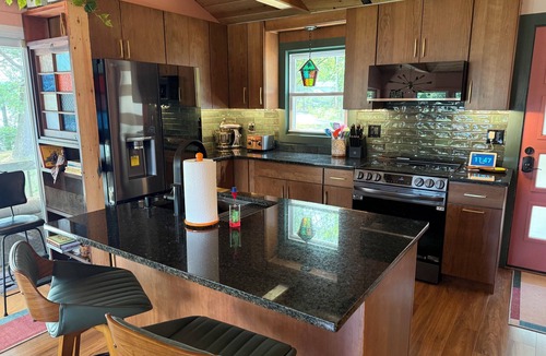 Southwick House | Mid-century marvelous 2-bedroom bungalow with lake views in Southwick